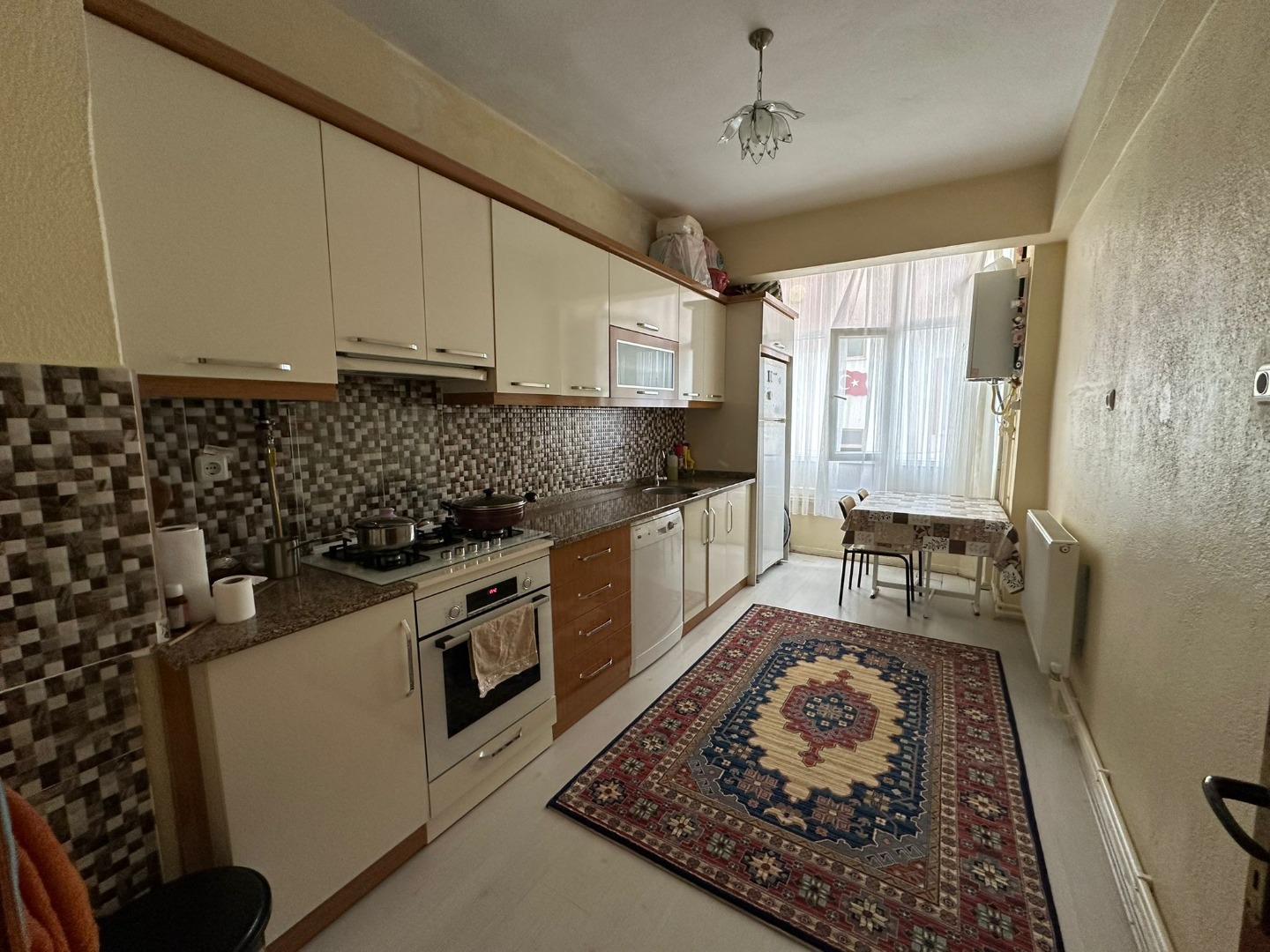 KAYSERİ DEVELİ CAMİİCEDİT MAHALLESİNDE İÇİ FULL YAPILI SATILIK DAİRE
